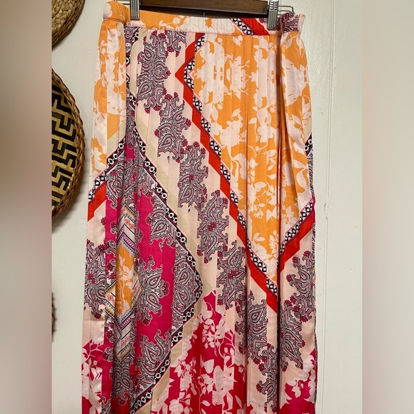 CHICOS Pleated Maxi Skirt Pink Floral Paisley Size 1 (8-10) Medium - Picture 4 of 10